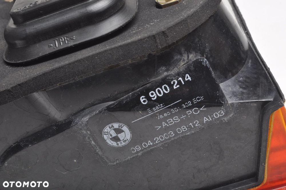 BMW E39 LIFT KOMBI LAMPA PRAWA TYLNA 6900214 - 9