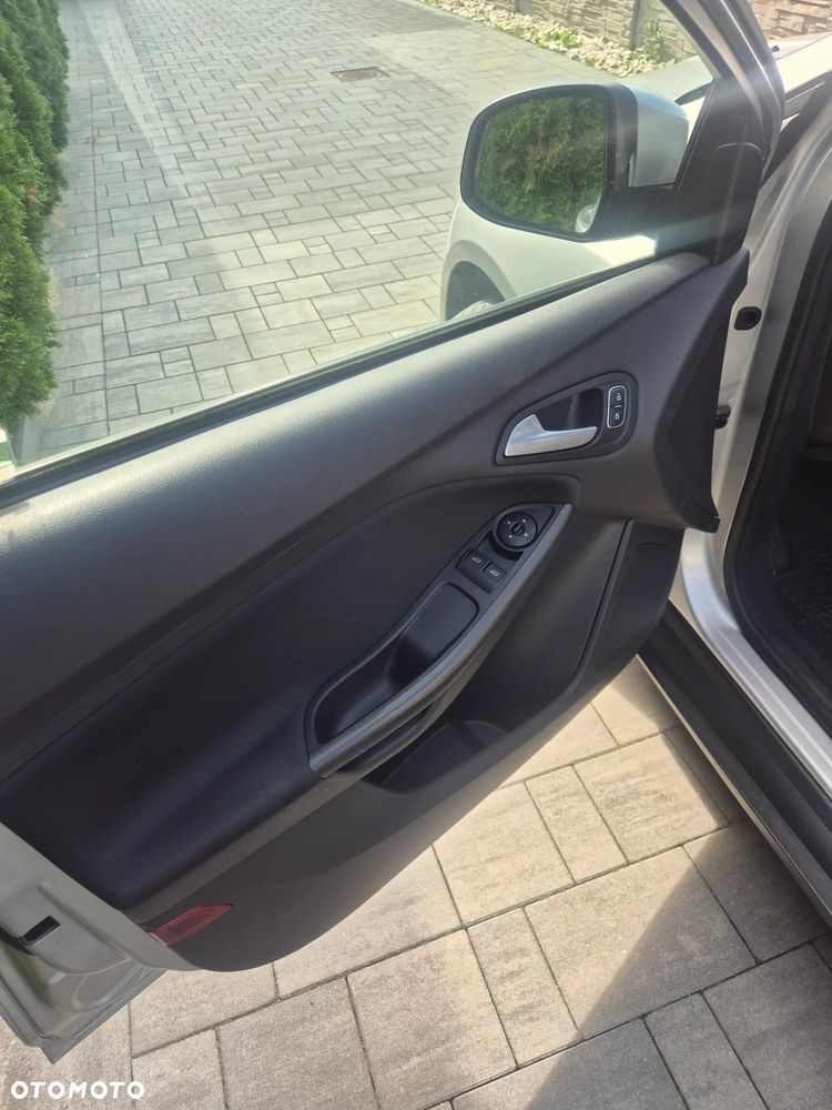 Ford Focus 1.6 Platinium X - 5