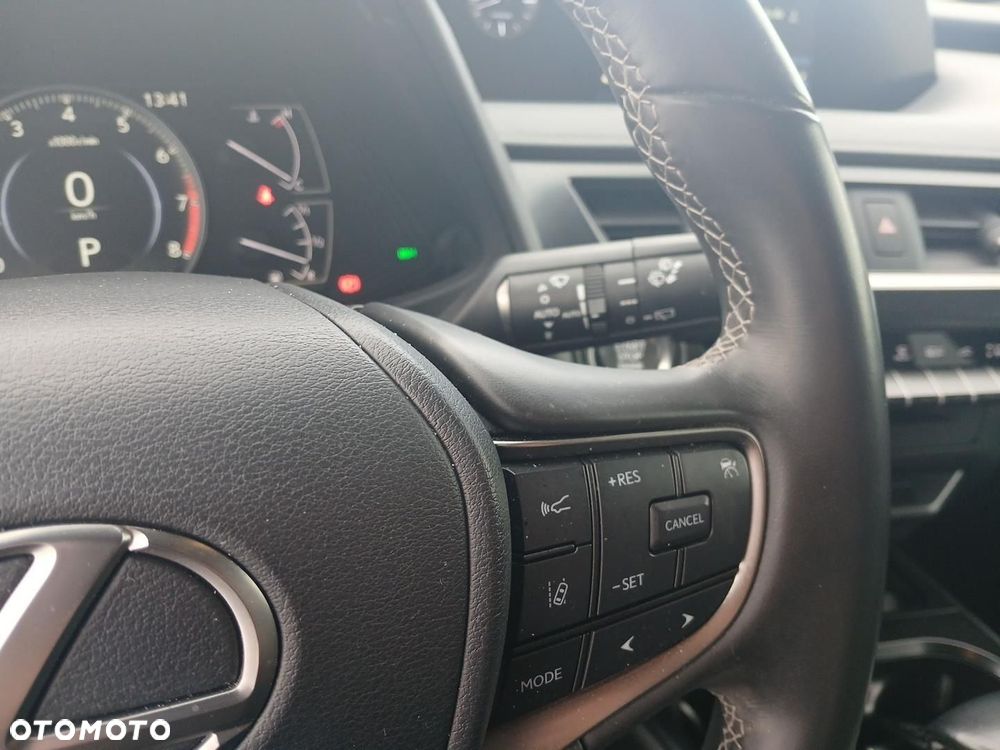 Lexus UX 200 GPF F Impression 2WD - 24