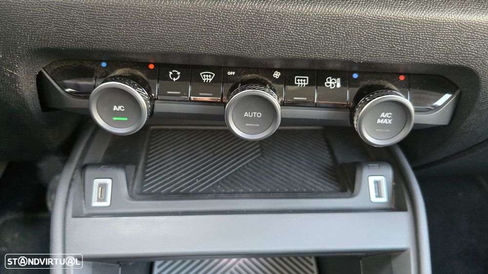 Citroën C4 1.2 PureTech Shine - 45