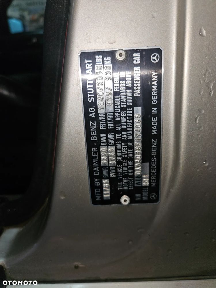 Mercedes-Benz W201 (190) - 15