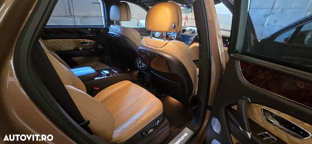 Bentley Bentayga - 11