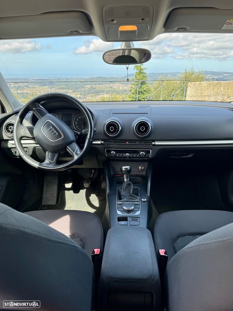 Audi A3 Sportback 1.6 TDI Attraction - 10