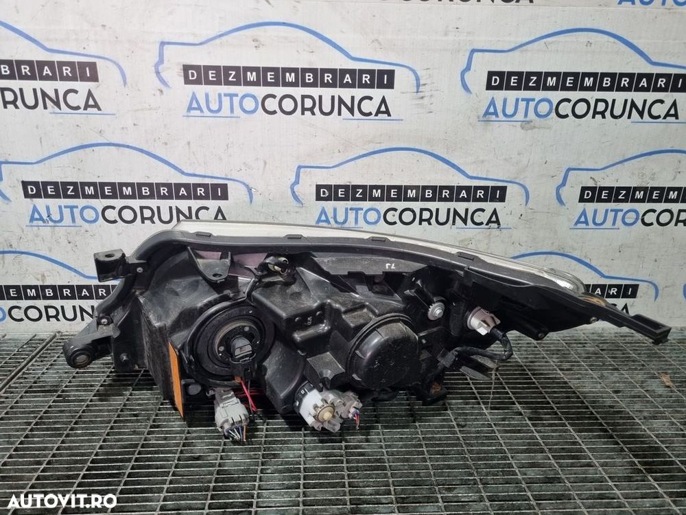 Far Dreapta Subaru Forester 2007 - 2010 SUV 4 Usi (1210) Xenon CLEMA RUPTA - 2