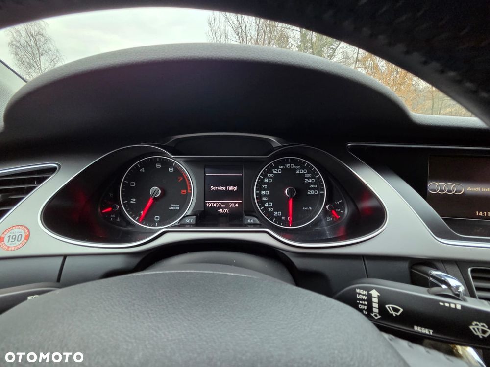 Audi A4 Limousine - 11