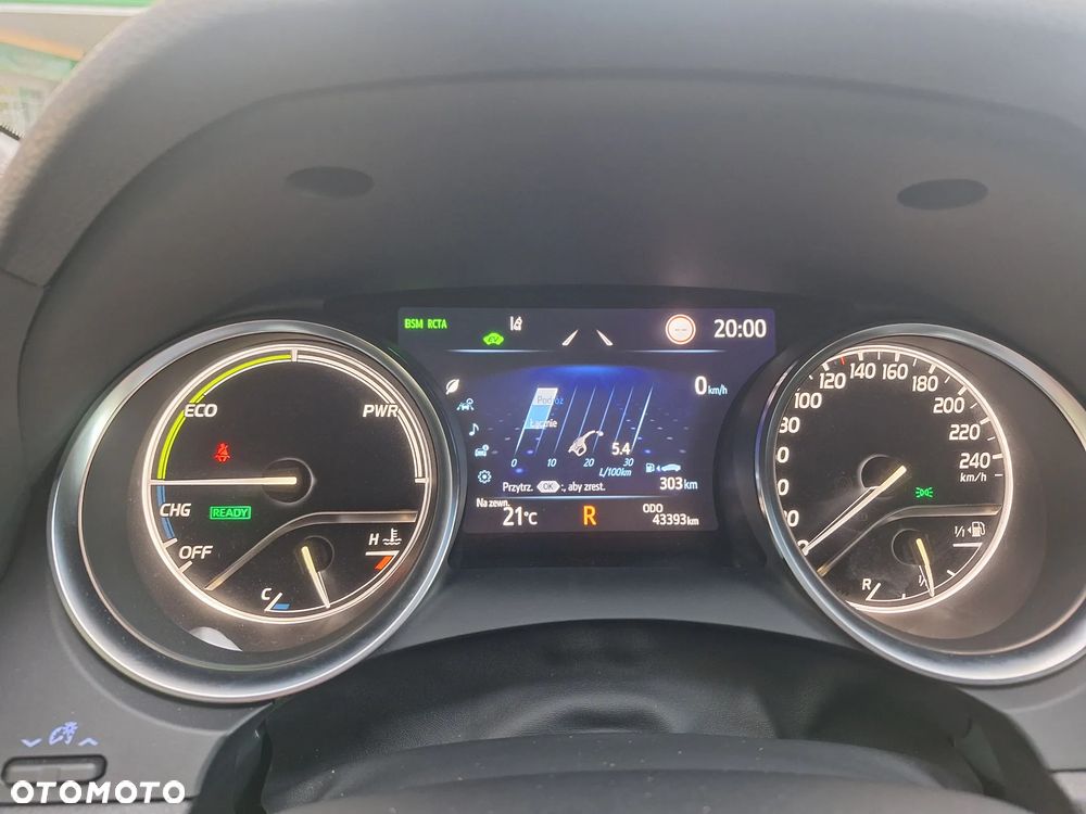 Toyota Camry 2.5 Hybrid Executive CVT - 28