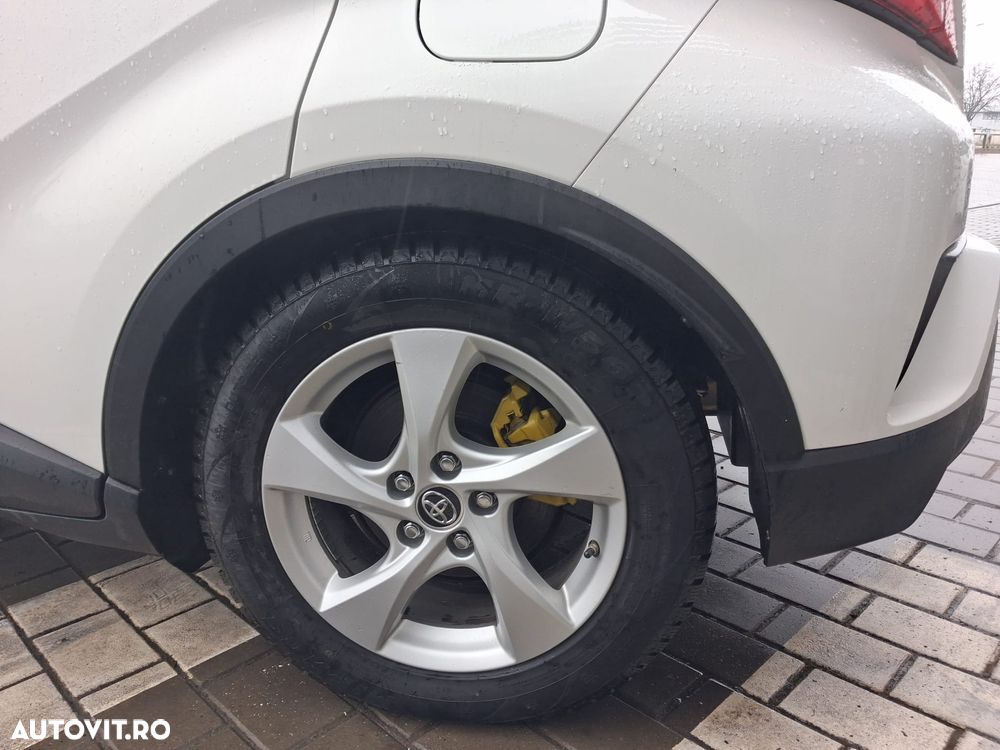 Toyota C-HR 1.8 HSD 4x2 CVT C-enter - 15