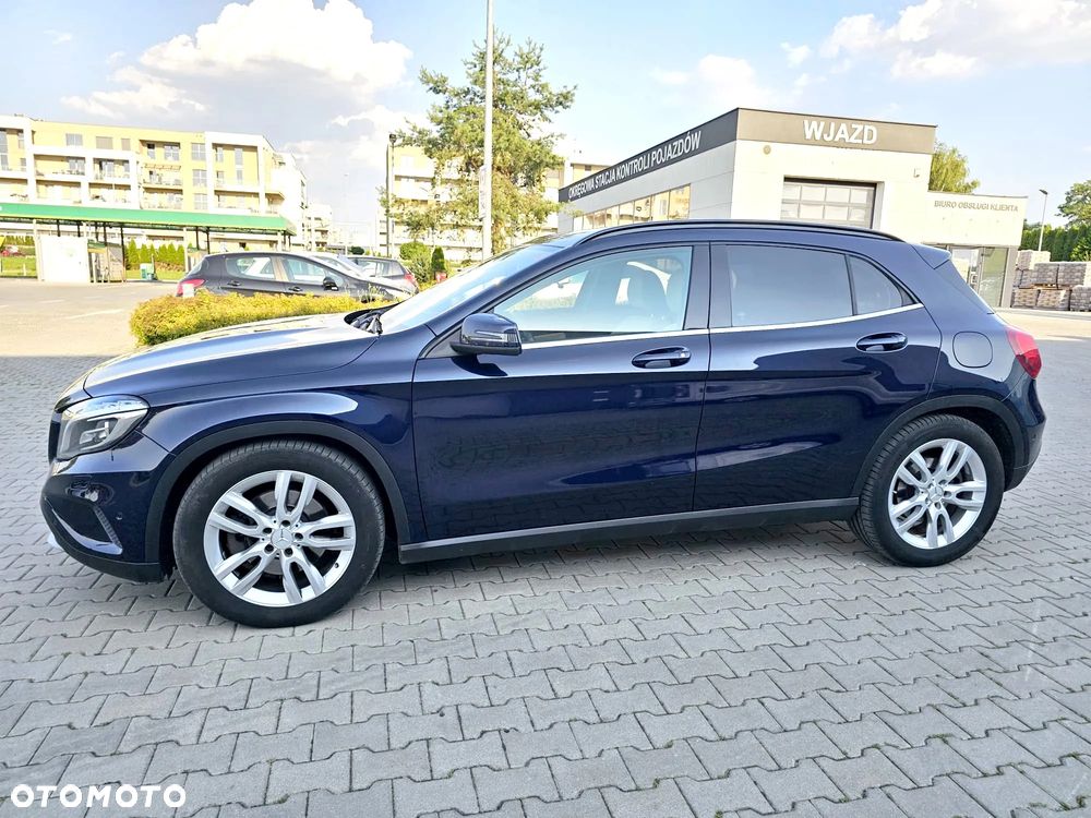 Mercedes-Benz GLA 250 4-Matic - 12