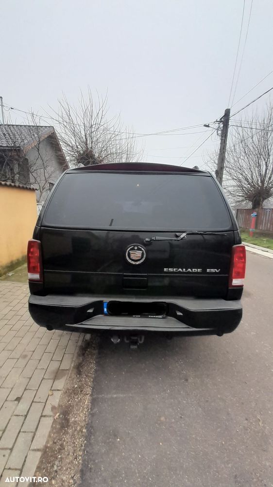 Cadillac Escalade - 3