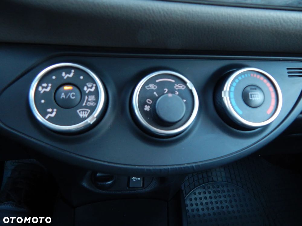 Toyota Yaris 1.33 Life - 32