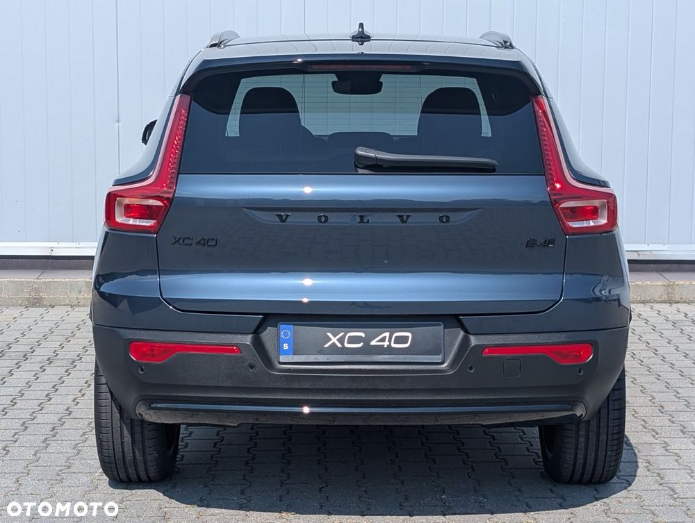 Volvo XC 40 B4 AWD Ultimate Dark - 15