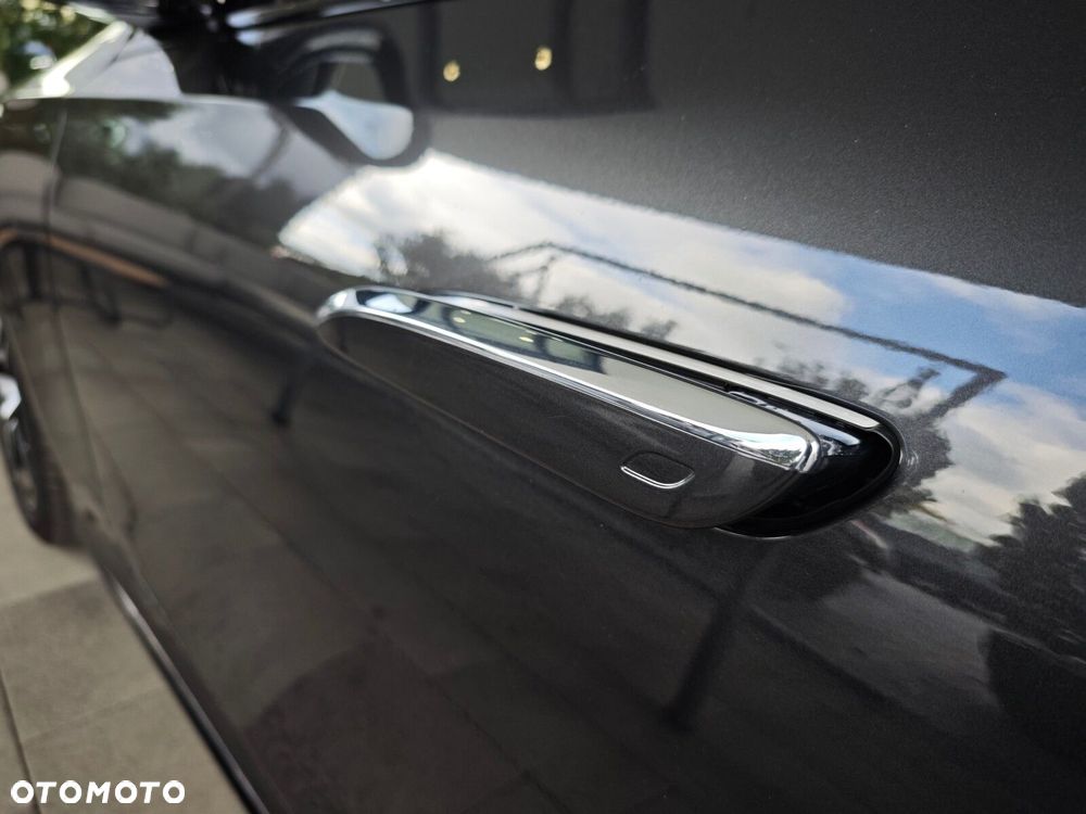 Mercedes-Benz Klasa E 220 d mHEV 4-Matic AMG 9G-Tronic - 32