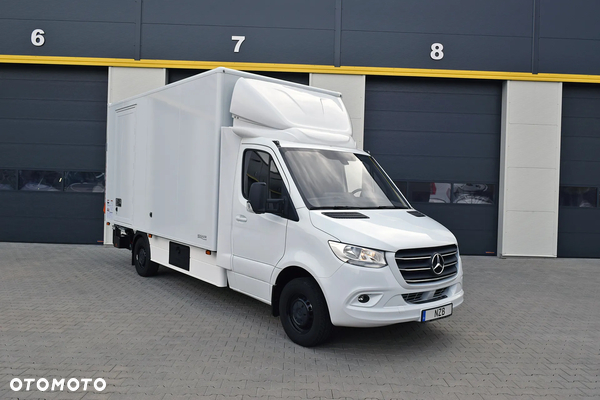 Mercedes-Benz Sprinter 319