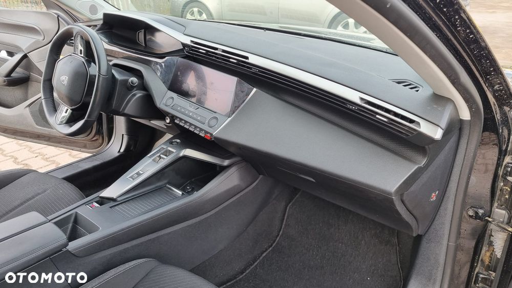 Peugeot 308 BlueHDi 130 EAT8 Allure - 27