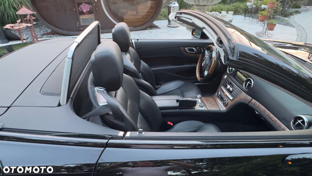 Mercedes-Benz SL 500 9G-TRONIC - 28