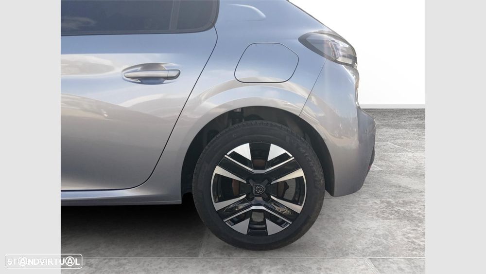 Peugeot 208 1.2 Hybrid Allure e-DCS6 - 11