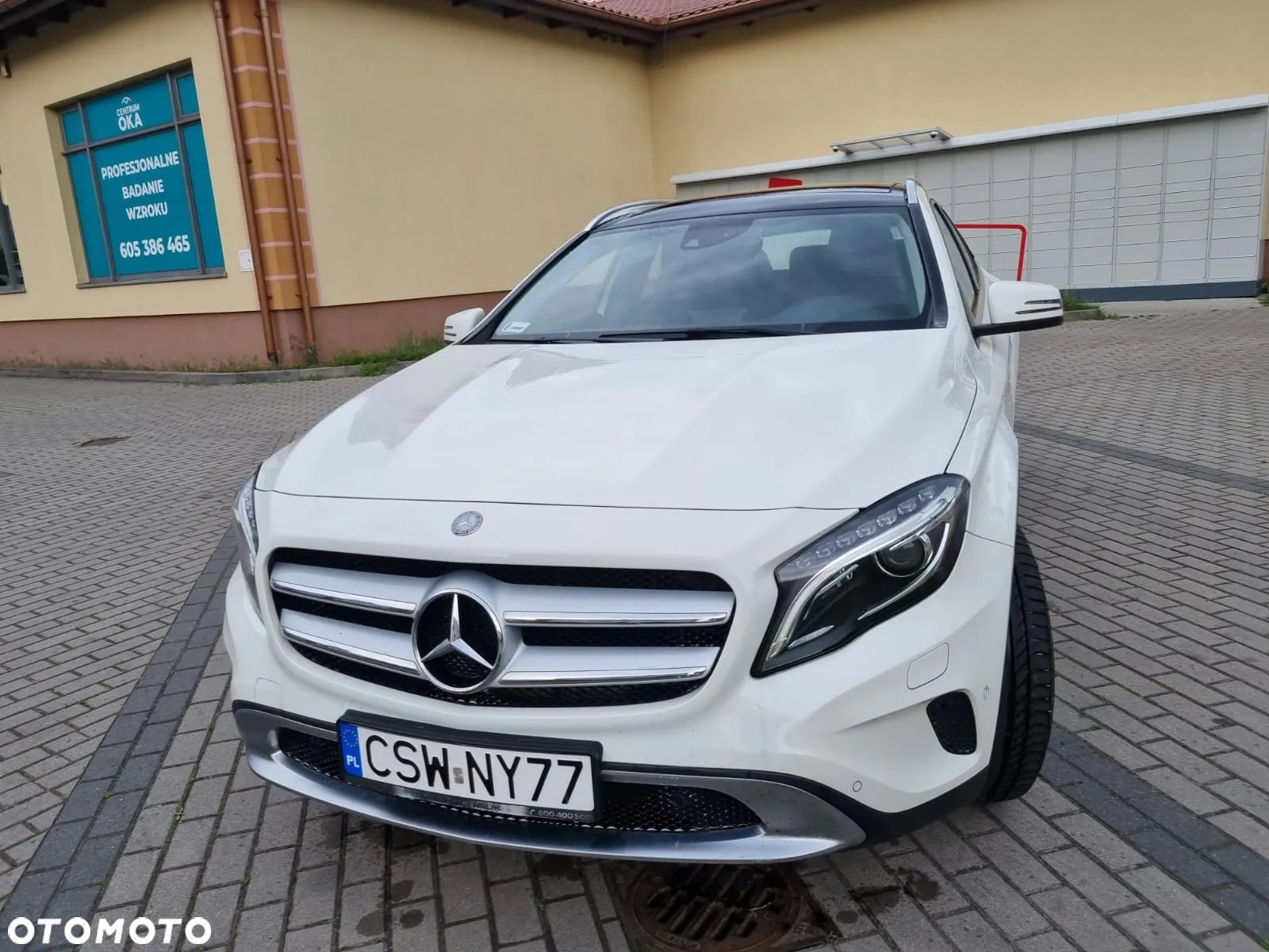Mercedes-Benz GLA - 9