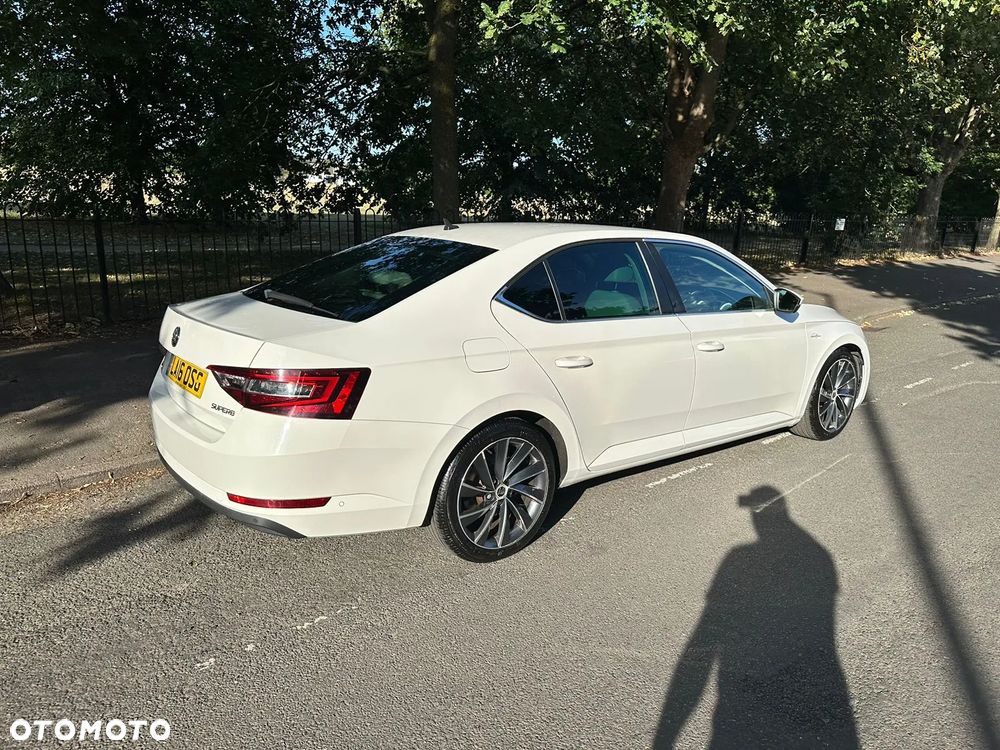 Skoda Superb 2.0 TDI L&K - 6