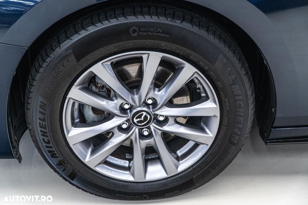 Mazda 3 FASTBACK e-SKYACTIV-G 122 M HYBRID EXCLUSIVE-LINE - 40