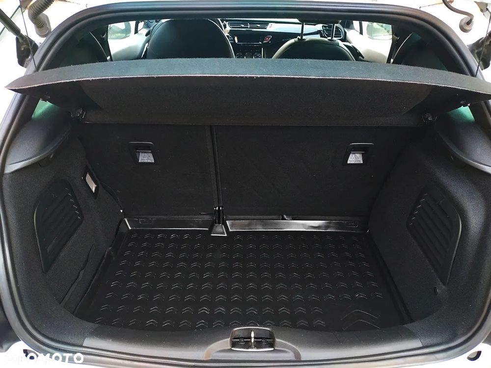 Citroën DS3 THP 155 SportChic - 38