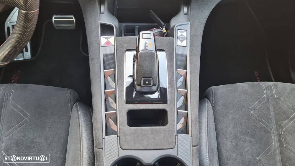 DS DS7 Crossback - 35