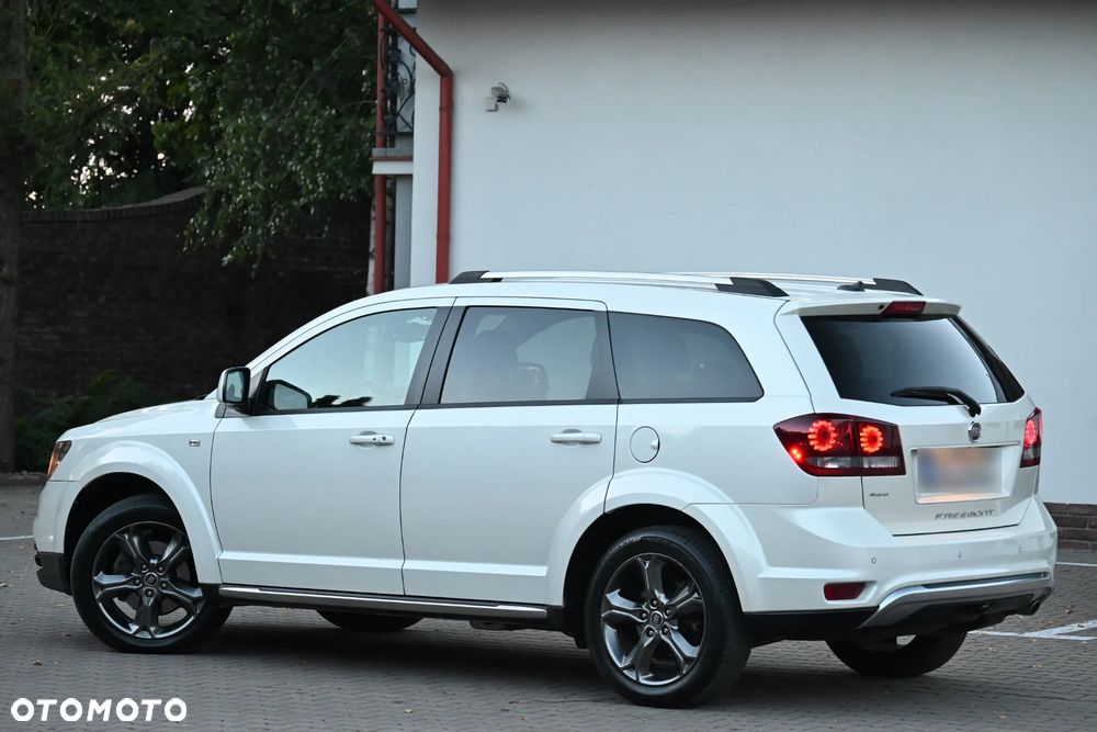 Fiat Freemont 2.0 Multijet 16V DPF Automatik Allrad Cross - 16