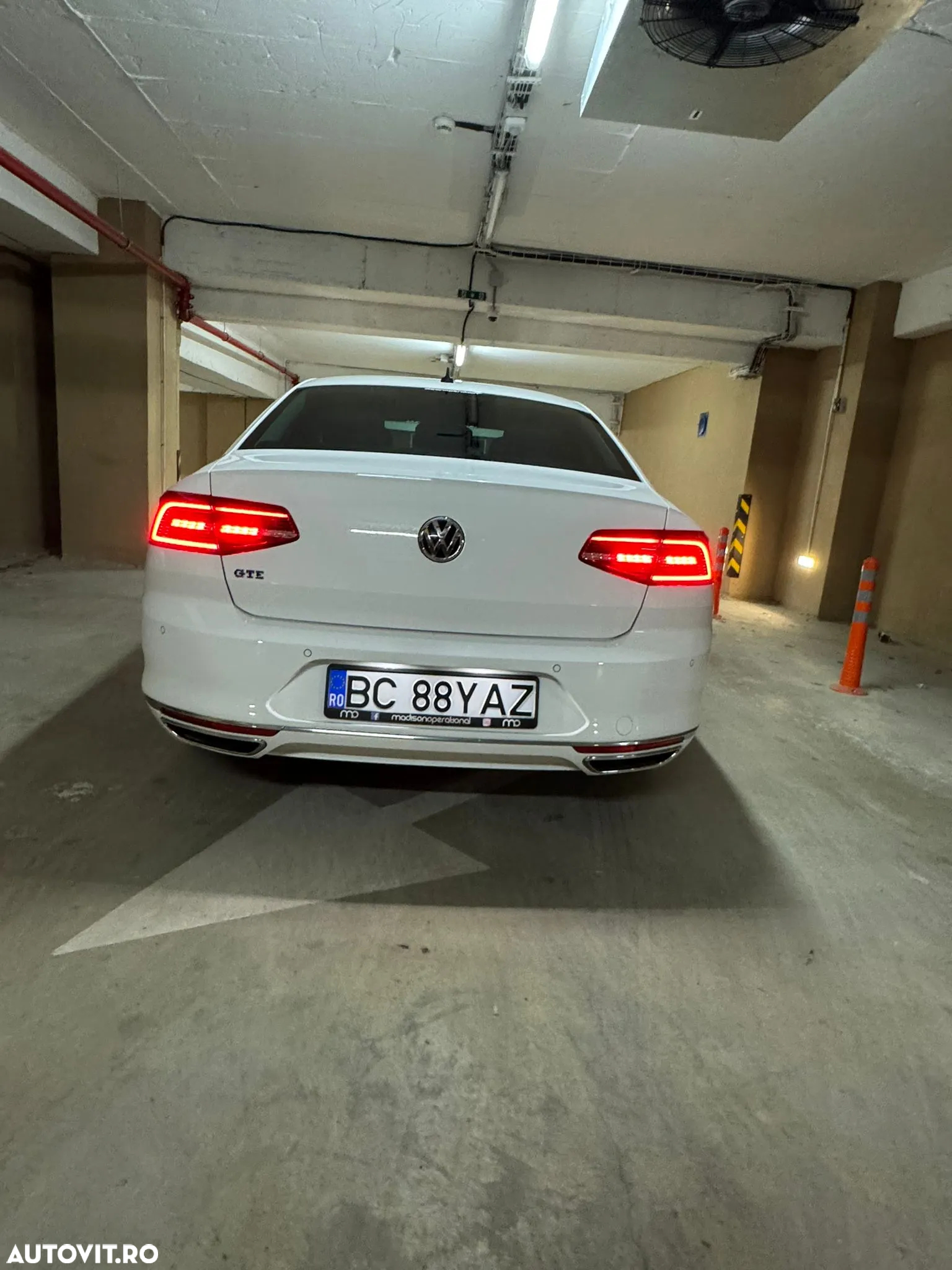 Volkswagen Passat GTE - 3