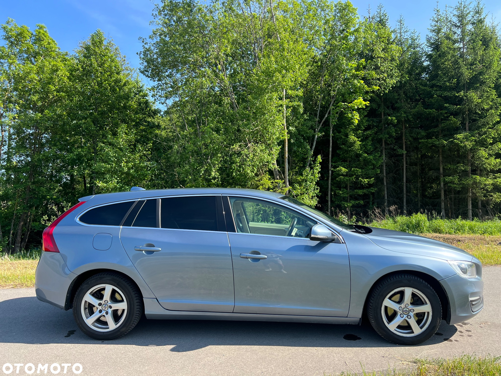 Volvo V60 D3 Drive-E Momentum - 4