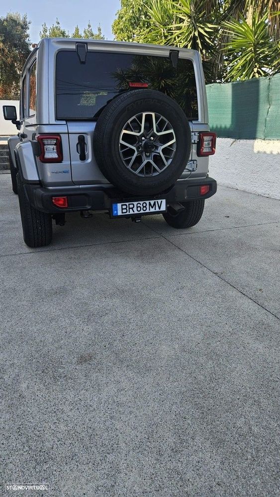 Jeep Wrangler Unlimited - 13