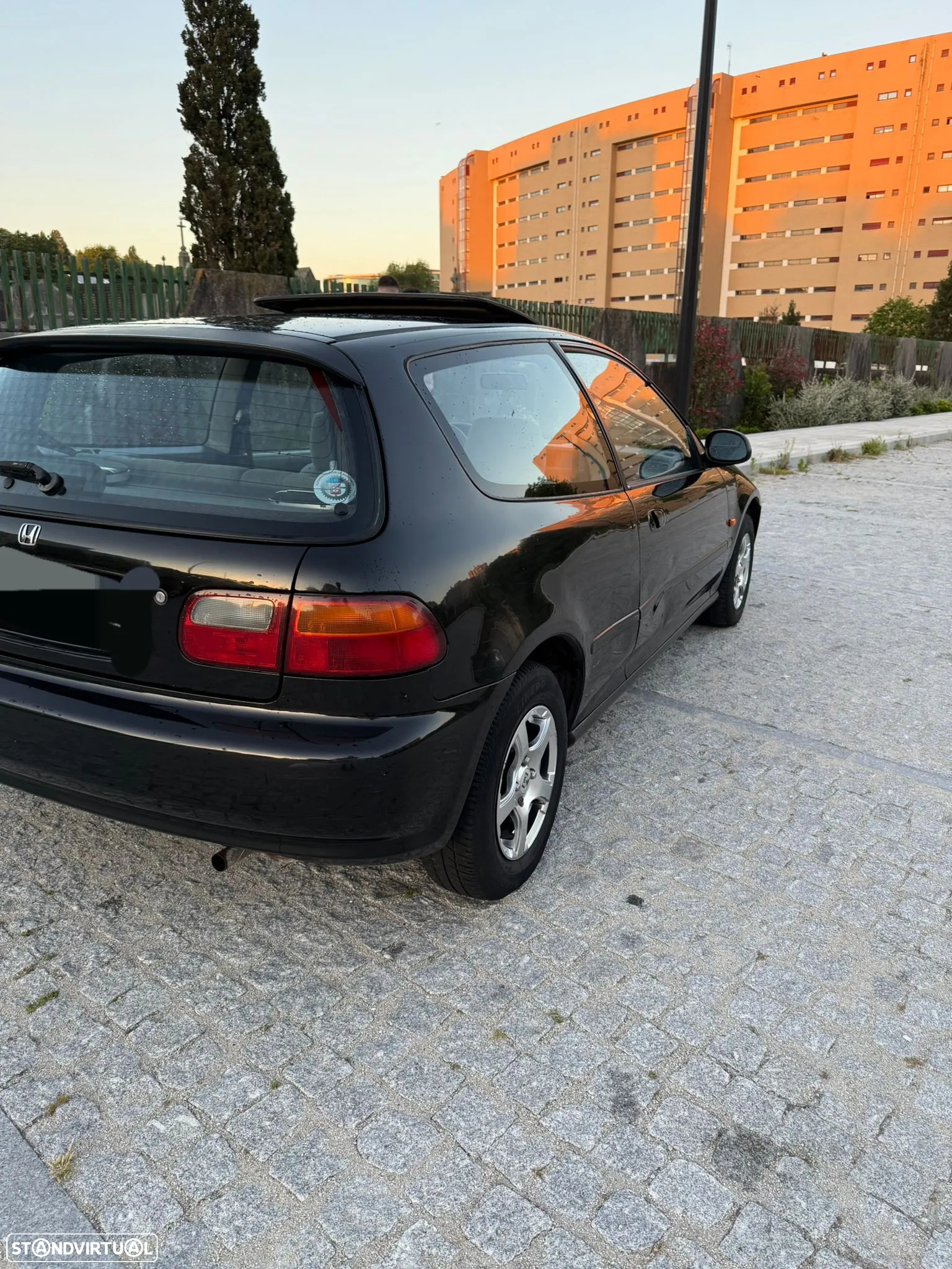 Honda Civic 1.5 LSi 16 V - 4