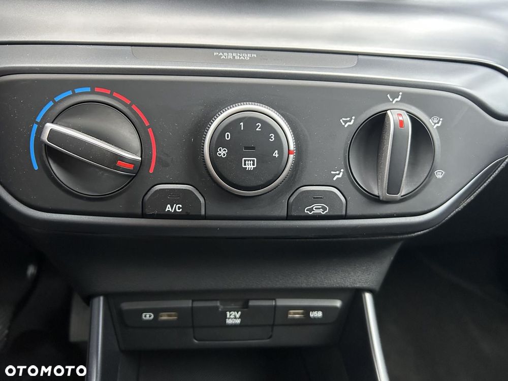 Hyundai Bayon - 24