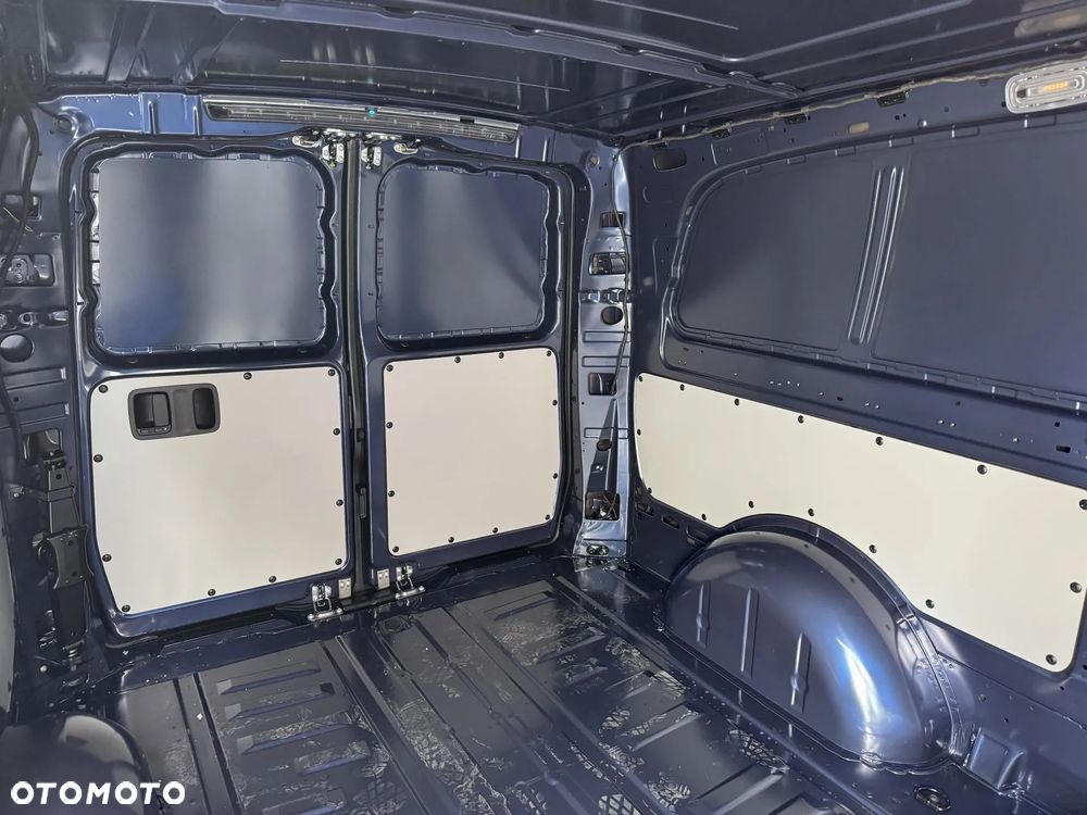 Mercedes-Benz Vito - 8