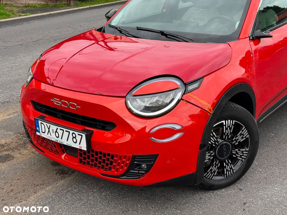Fiat 600 HYBRID 125 Jahre Edition - 27