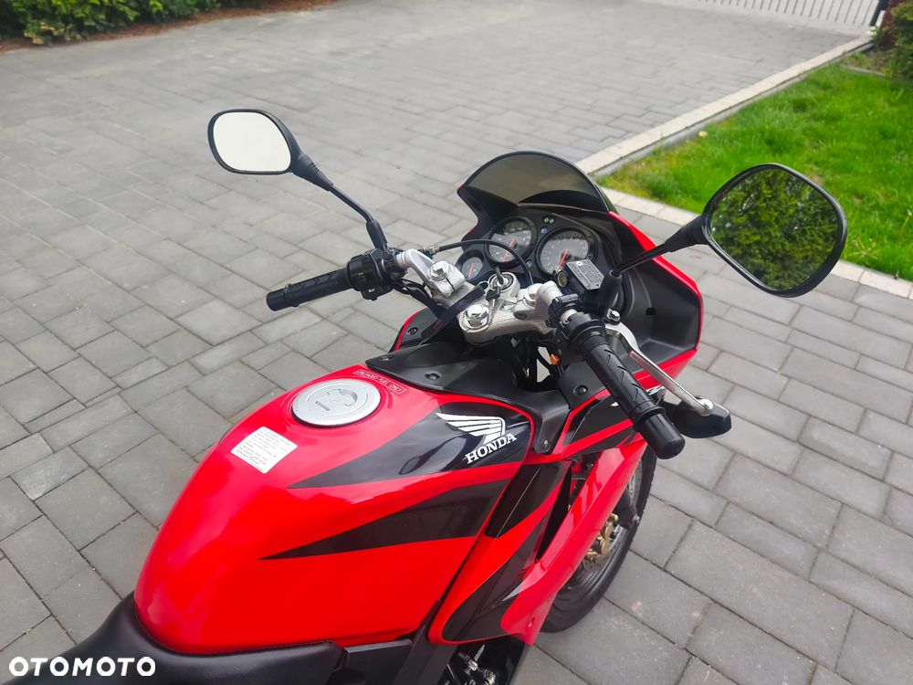 Honda CBR - 12