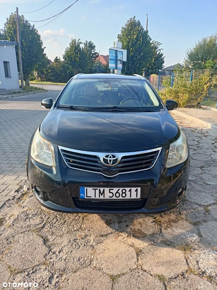 Toyota Avensis - 2