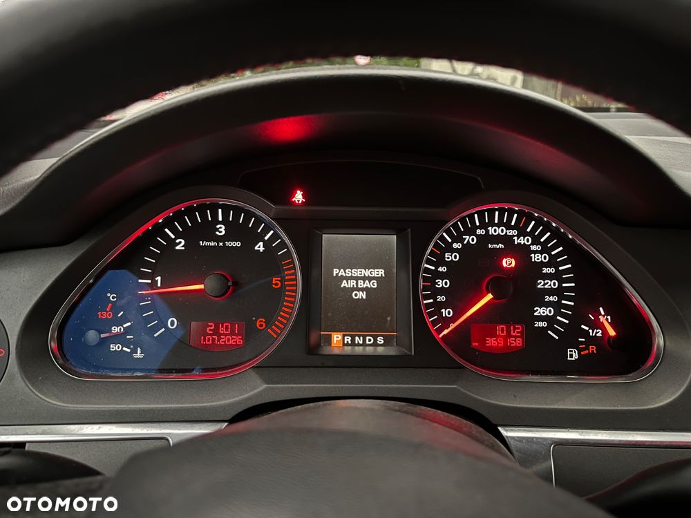 Audi A6 Avant - 25