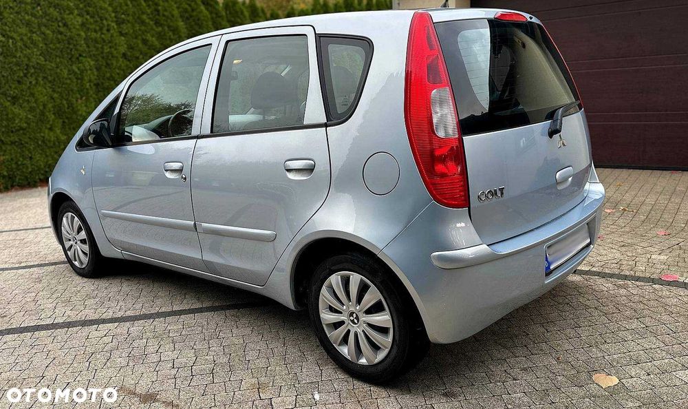 Mitsubishi Colt - 5
