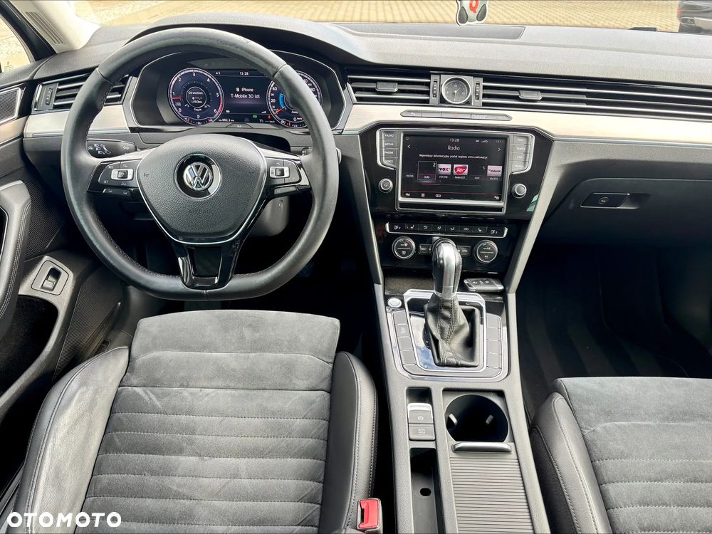 Volkswagen Passat - 9