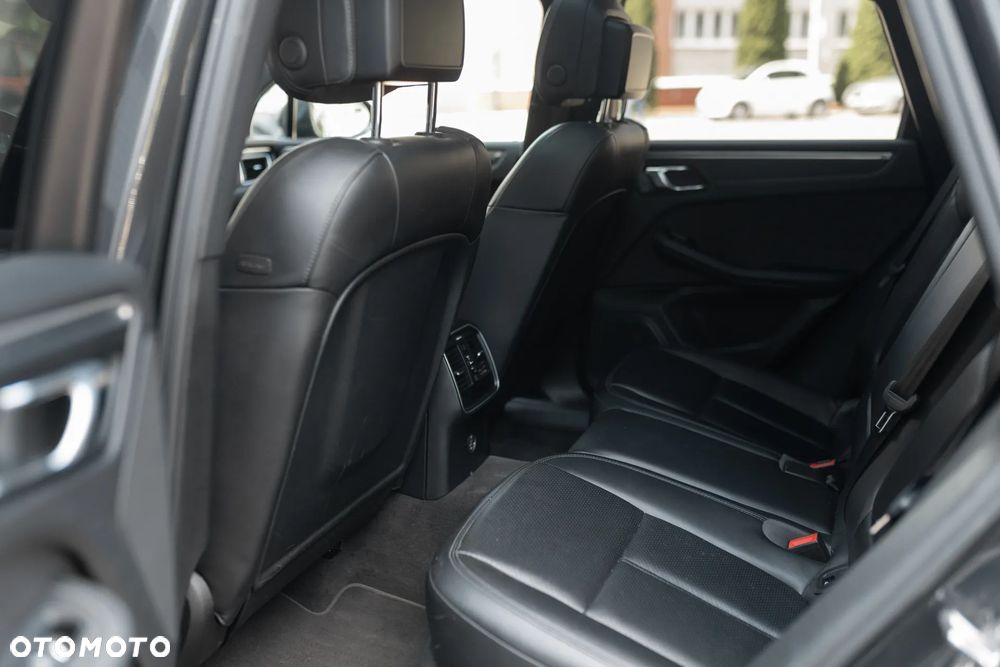 Porsche Macan Standard - 14