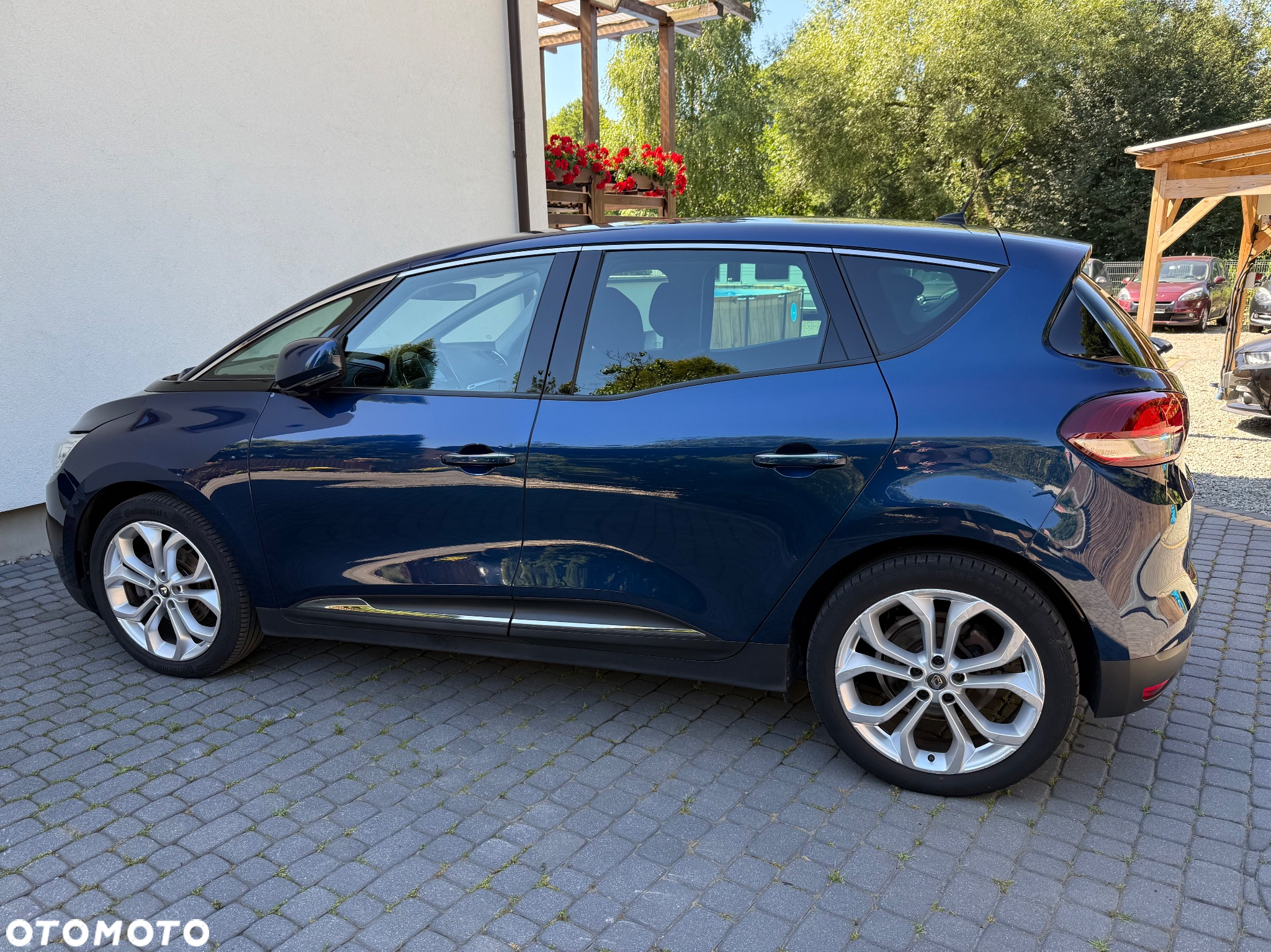 Renault Scenic TCe 140 GPF BUSINESS EDITION - 10