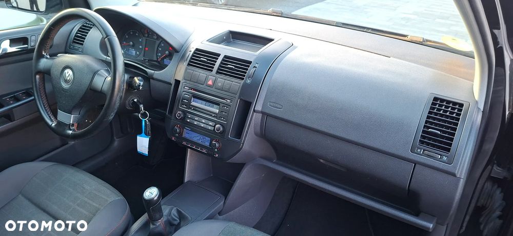 Volkswagen Polo 1.4 Goal - 23
