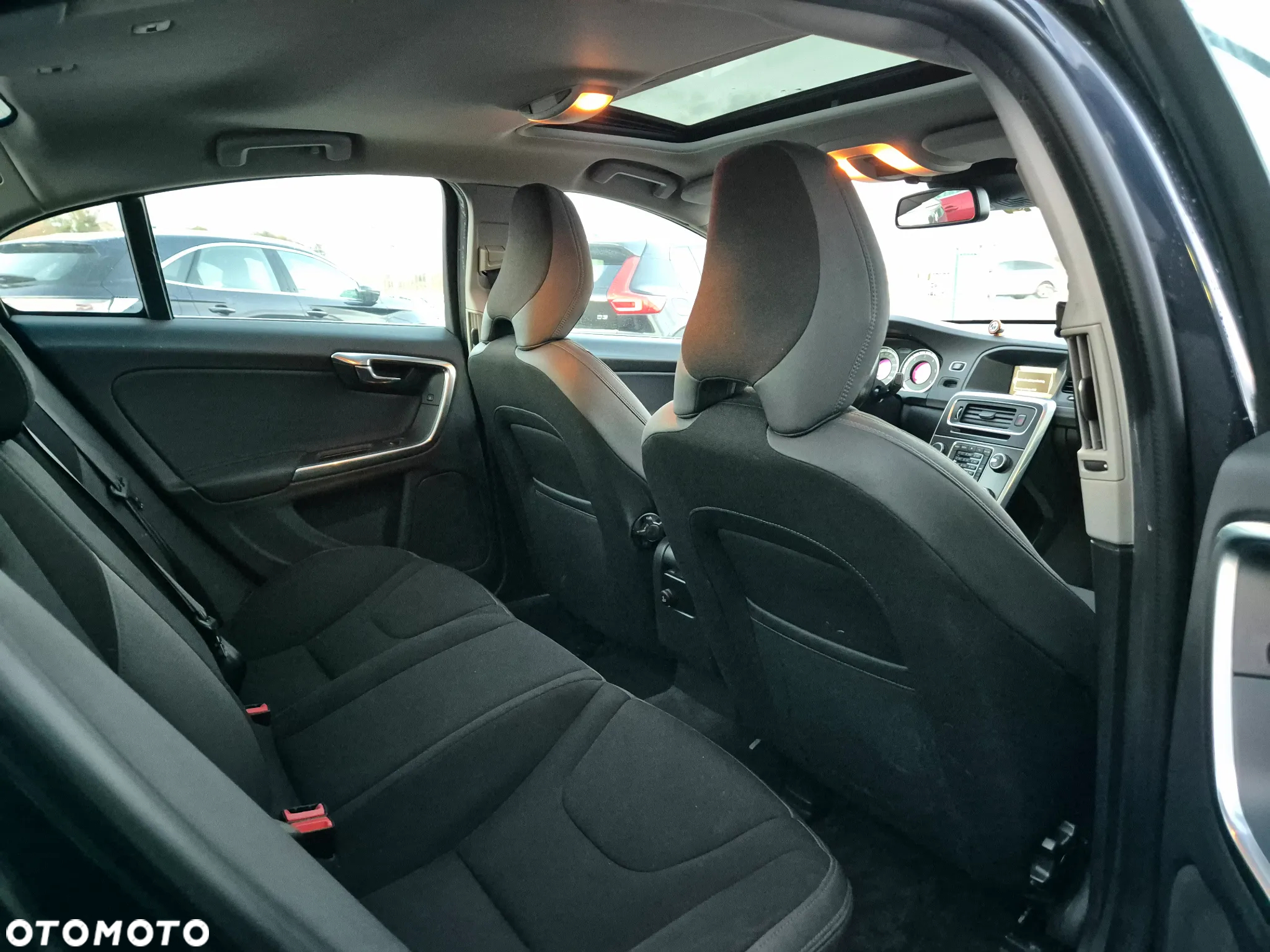 Volvo S60 D4 Momentum - 28