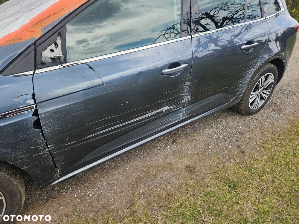 Renault Megane BLUE dCi 115 EDC INTENS - 9