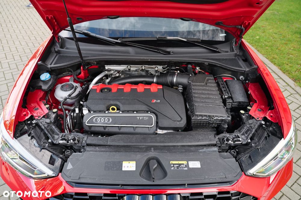 Audi Q3 RS S tronic - 14