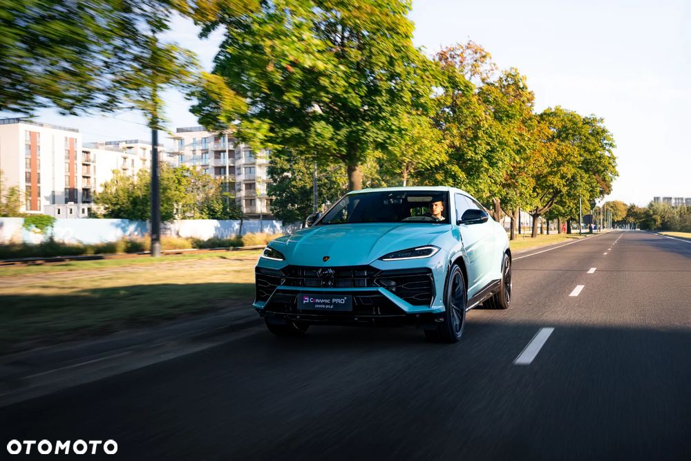 Lamborghini Urus - 3