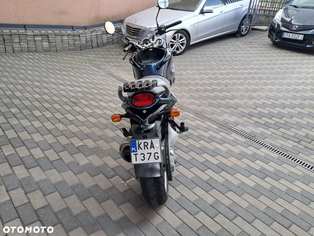 BMW F - 13