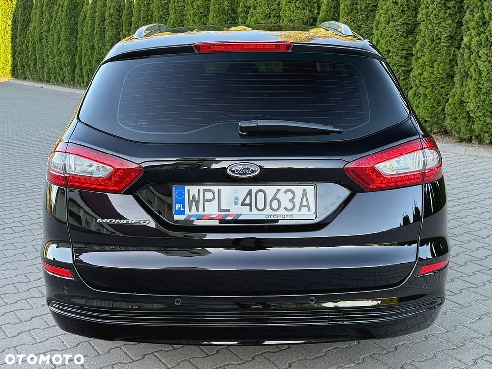 Ford Mondeo 2.0 TDCi Titanium PowerShift - 11
