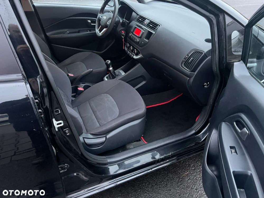 Kia Rio 1.2 Attract - 21