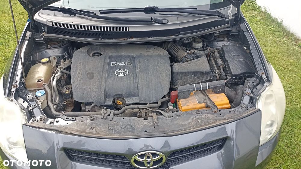 Toyota Auris 1.4 D-4D - 13