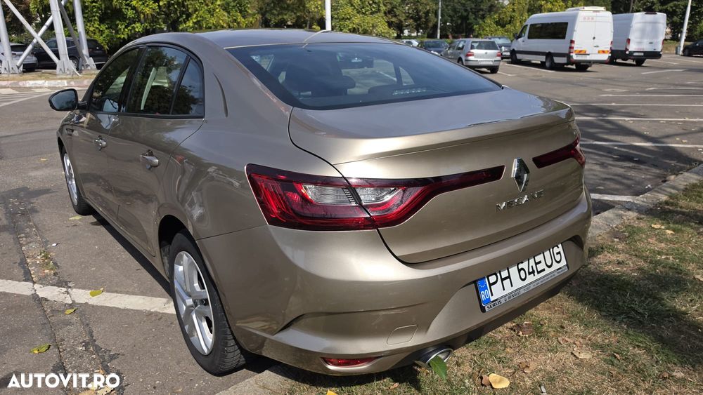 Renault Megane TCe GPF Zen - 6